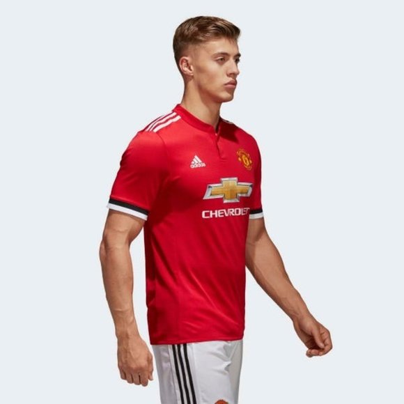 Adidas Manchester United Jersey - Picture 2 of 8